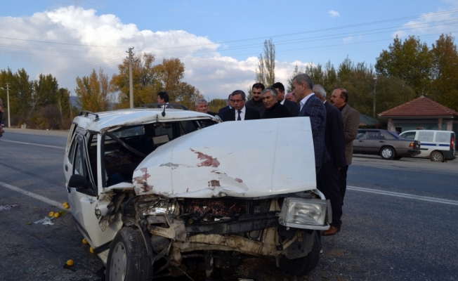 Otomobil park halindeki tıra çaptı: 2 ölü, 2 yaralı