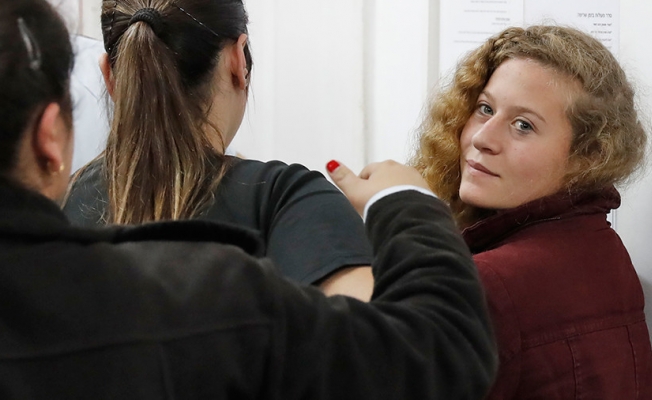 Filistinli Ahed Tamimi’nin gözaltı süresi uzatıldı