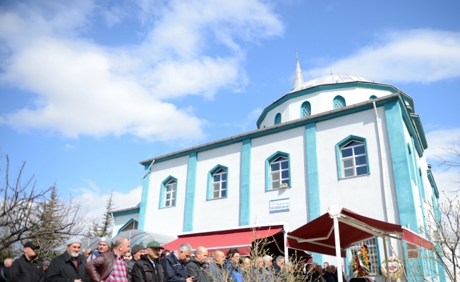 Kütahya'da 6. kattan düşen genç kız toprağa verildi