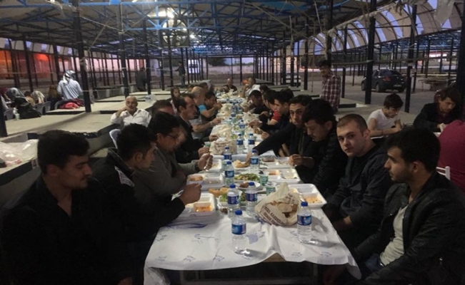 AK Parti Gençlik Kolları iftarda buluştu