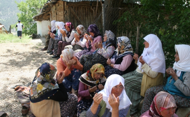 Beypazarı'nda vatandaşlar yağmur duasına çıktı