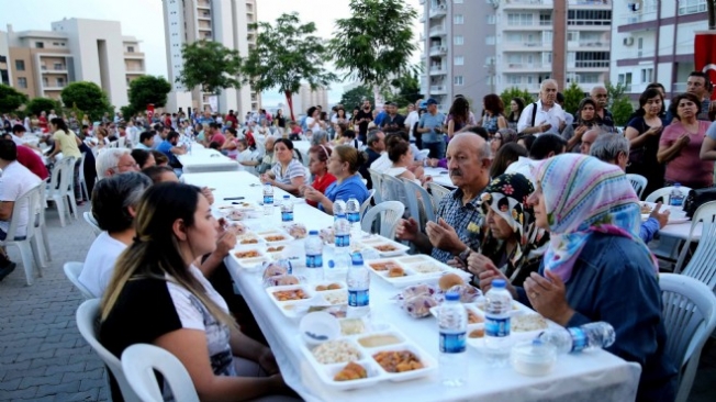 Mamak Belediyesi 60 bin kişiyi sofrasında ağırlayacak