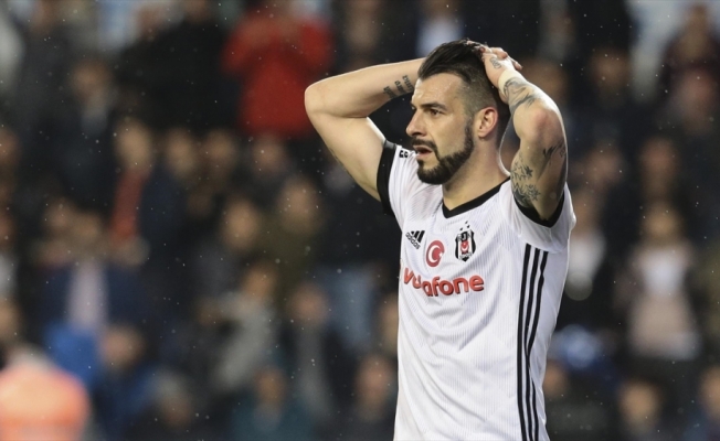 Beşiktaş'ta Negredo ile yollar ayrılıyor