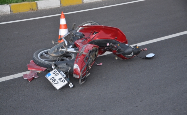 Gülşehir'de otomobil ile motosiklet çarpıştı