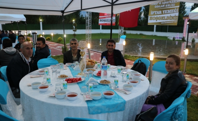 Karaman esnafı iftarda buluştu