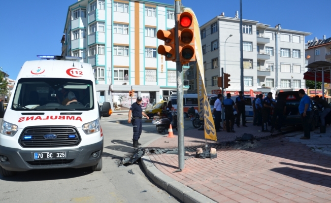 Karaman'da trafik kazası: 2 yaralı