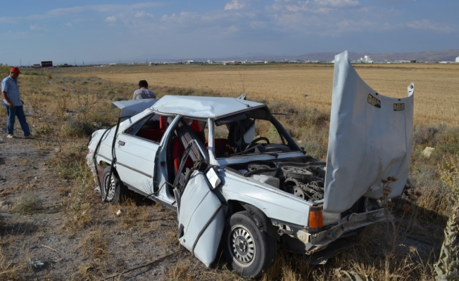 Aksaray'da otomobil şarampole devrildi: 7 yaralı