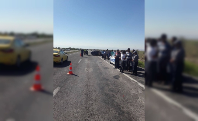 Konya'da otomobil devrildi: 2 ölü