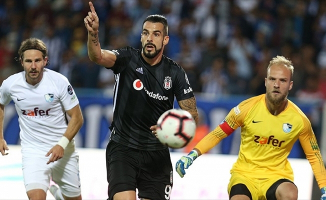 Beşiktaş 3 puanı 3 golle aldı