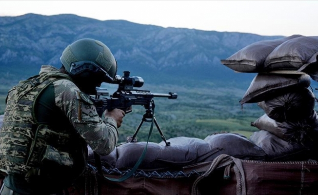 Hakkari'de 2 terörist etkisiz hale getirildi