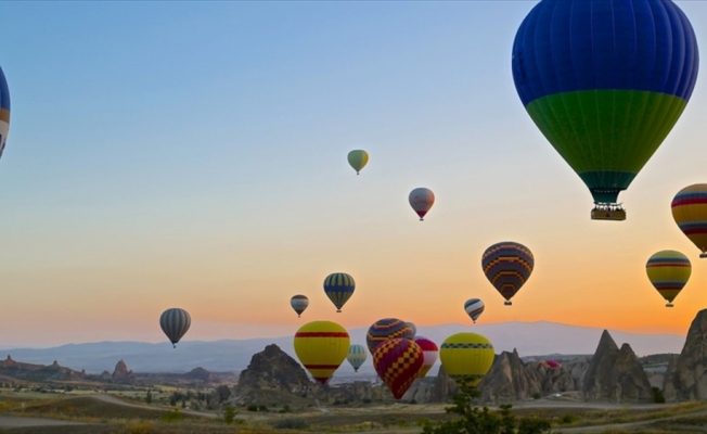 Kapadokya'da turist yoğunluğu