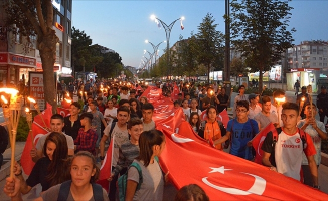 Ahilik Haftası kutlamaları fener alayıyla başladı