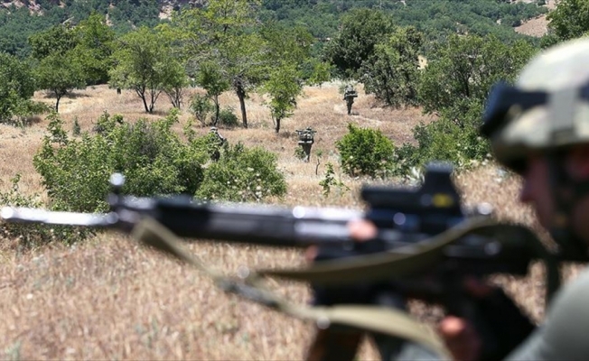 AK Parti Van İl Başkanlığı saldırısının faili etkisiz hale getirildi