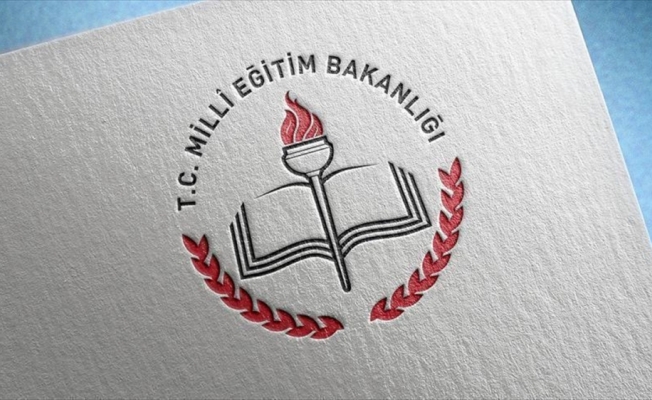 MEB'den 'sarıklı cübbeli ders' iddialarına açıklama