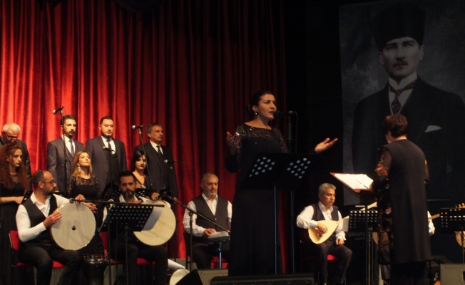 Sivas'ta THM korosu konser verdi