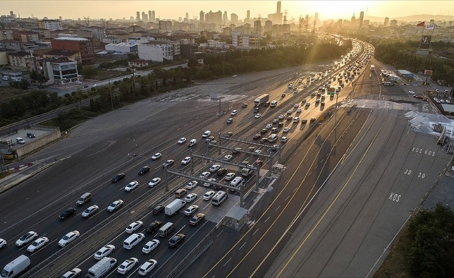 Trafikteki taşıt sayısı 512 bin 814 arttı