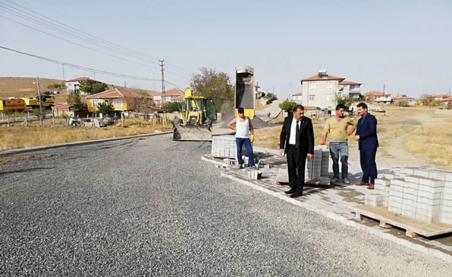 Çiçekdağı'nda caddeler yenileniyor