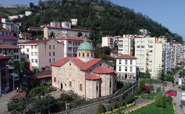 Eski kilise binası 30 yıldır tarihe ev sahipliği yapıyor