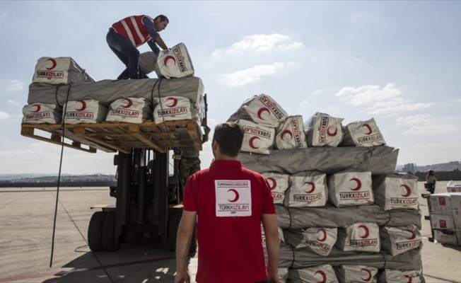 Türkiye'nin Endonezya'daki afetzedelere yardımları yola çıktı