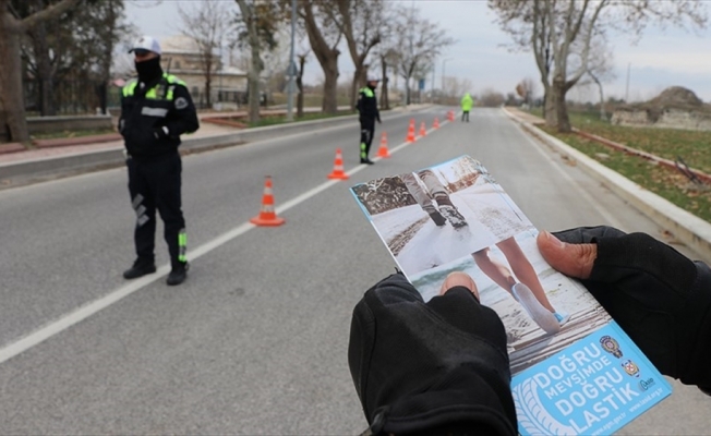 Emniyetten sürücülere 'kış lastiği' bilgilendirmesi