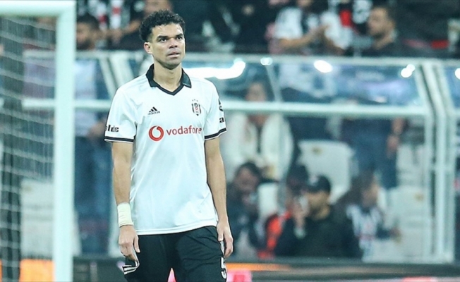 Beşiktaş'ta Pepe ile yollar ayrıldı