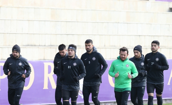 Osmanlıspor ara vermedi