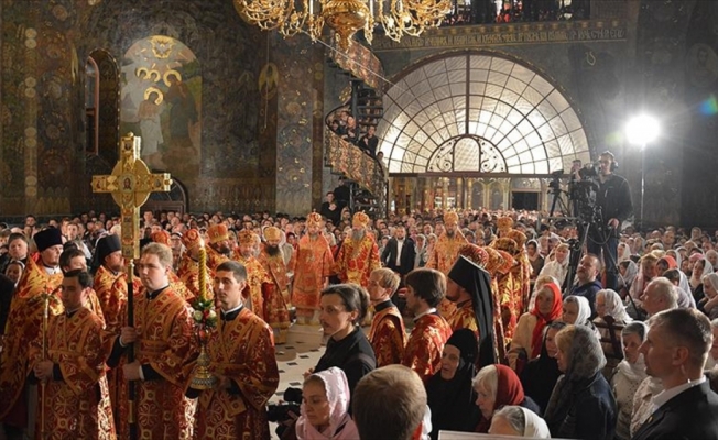 Ukrayna'da birleşik bağımsız kilise kuruldu