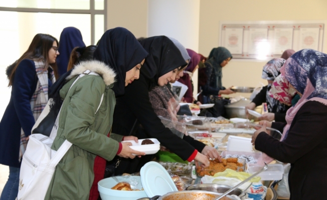 NEVÜ öğrencilerinden Yemen yararına kermes