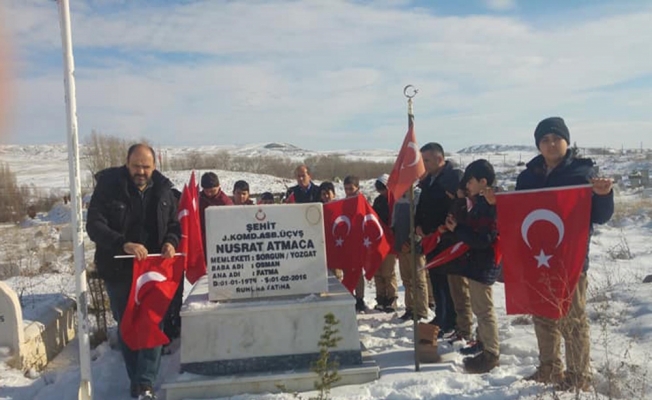 Sorgun'da öğrenciler şehitleri unutmadı