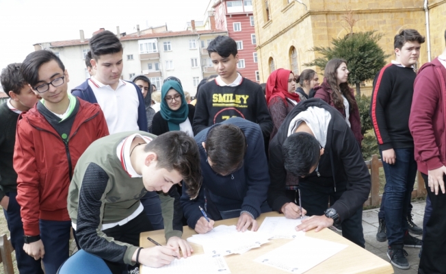 Yozgat Lisesi, şeref madalyası istiyor