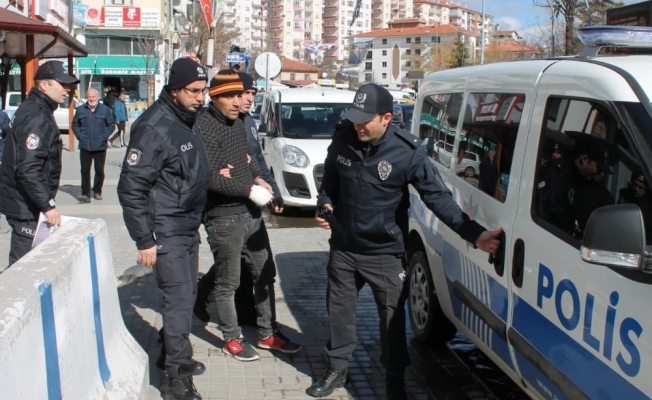 Başkent'te kardeş cinayeti