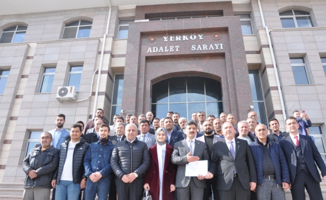 Yerköy Belediye Başkanı Ferhat Yılmaz, mazbatasını aldı