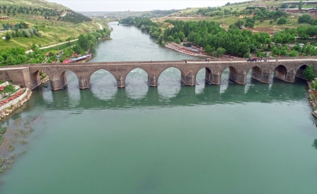 Dicle Nehri son 30 yılın en berrak görünümünde