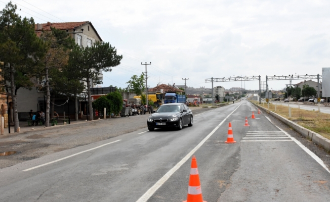 GÜNCELLEME - Kırıkkale-Yozgat kara yolu sel nedeniyle trafiğe kapatıldı