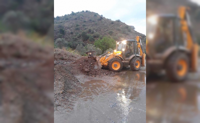 Mihalgazi'de yağıştan zarar gören yollar onarılıyor