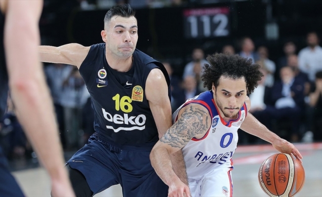 Şampiyon Anadolu Efes