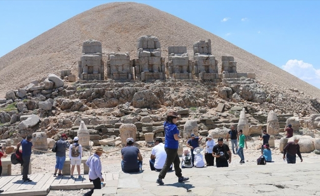 Dünya mirası Nemrut'a ziyaretçi ilgisi