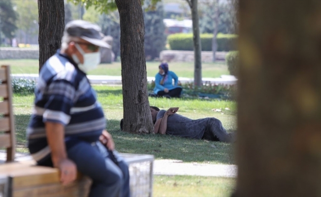 Sıcak havalar en çok bebekler ve yaşlıları etkiliyor