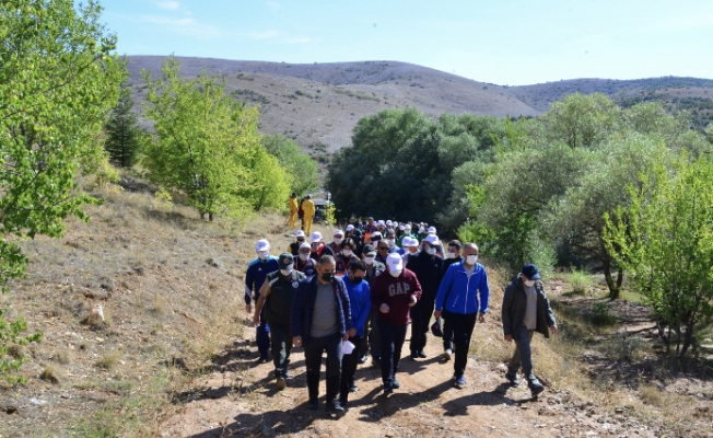 Avrupa Spor Haftası kapsamında Kırşehir'de doğa yürüyüşü yapıldı