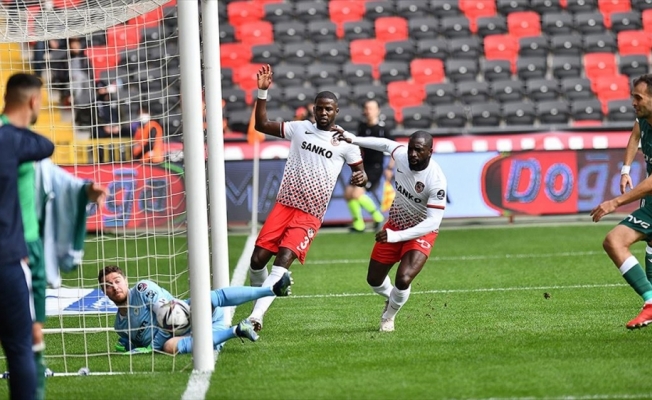 Gaziantep FK 3 puanı 3 golle aldı