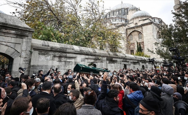 Şair, yazar ve fikir adamı Sezai Karakoç, son yolculuğuna uğurlandı