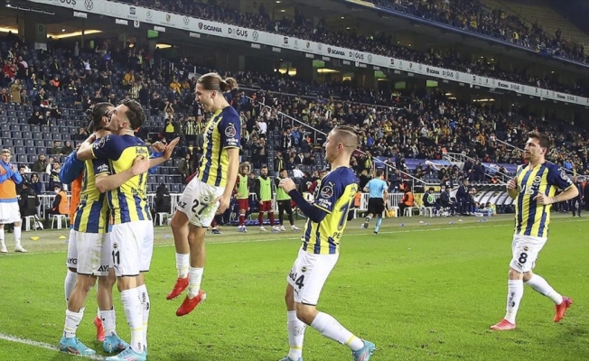 Fenerbahçe UEFA Avrupa Konferans Ligi'nde tur için sahaya çıkıyor