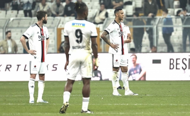 Beşiktaş'ta düşüş sürüyor