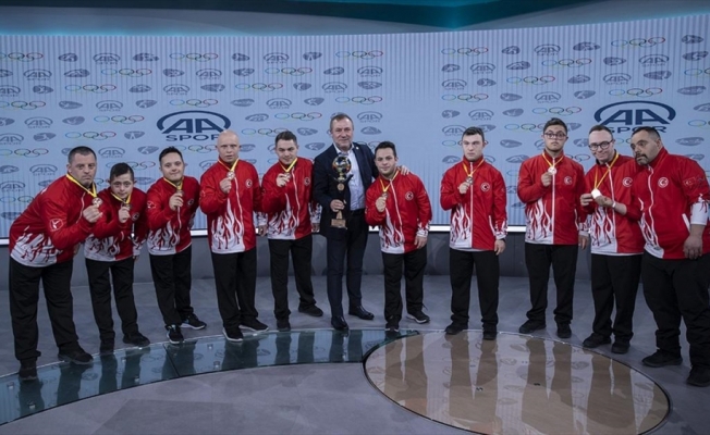 Futsalda dünya üçüncüsü 'özel sporcular' başarının gururunu yaşıyor