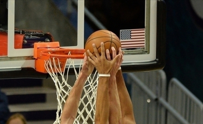 NBA'de 76ers, Raptors karşısında seriyi 3-0 yaptı