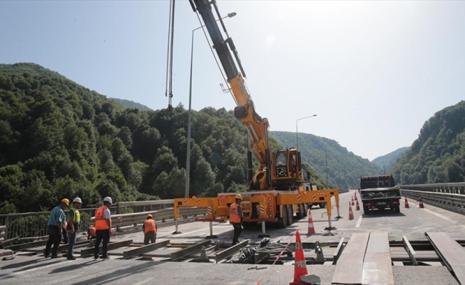 Bolu Dağı Tüneli viyadüklerinde genleşme derzi değişimi çalışmaları sürüyor