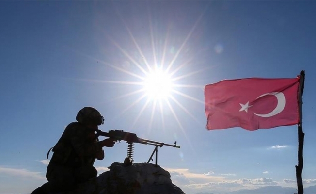 Fırat Kalkanı bölgesinde 2 PKK/YPG'li terörist etkisiz hale getirildi