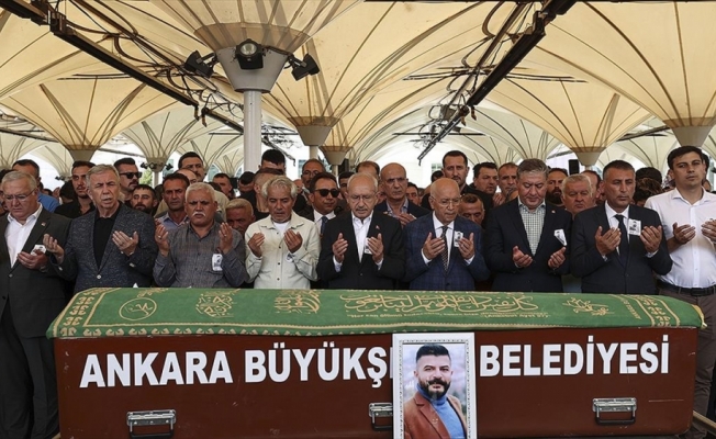 Başkentteki selde hayatını kaybeden İlkay Yiğit'in cenazesi toprağa verildi