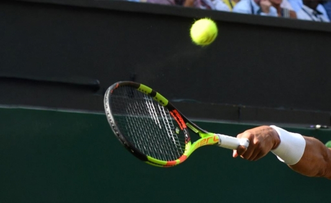 Tenis klasiği Wimbledon tartışmaların gölgesinde başlıyor