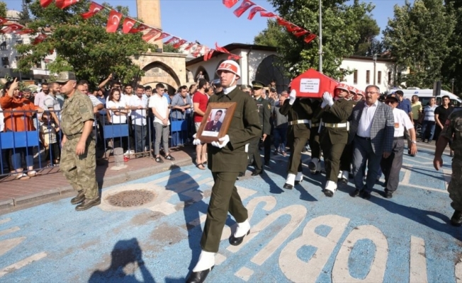 Şehit Piyade Uzman Çavuş Keçe, Kahramanmaraş'ta son yolculuğuna uğurlandı